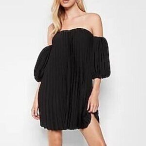 NWT Express Off The Shoulder Pleated Mini Dress XL